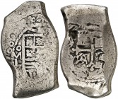1700. Carlos II. México. L. 8 reales. (Cal. 300). 27 g. Golpe en reverso. Muy rara. BC+.