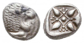 Greek Obol, Ca. 350-300 BC. AR.

Condition: Very Fine

Weight: 1,2 gr
Diameter: 9,8 mm