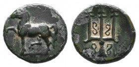 Caria, Mylasa. AE, 2nd century BC.
Obv: Horse trotting right.
Rev. Ornamented trident.
SNG Cop. 422; BMC 11.

Condition: Very Fine

Weight: 1,4 gr
Dia...
