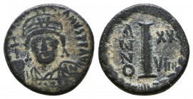 Justinian I. 527-565. AE 

Condition: Very Fine

Weight: 3,3 gr
Diameter: 16,3 mm