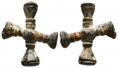 Very Beautiful Byzantine Cross Pendant, Ae Bronze, 7th - 13th century AD.

Condition: Very Fine

Weight: 16,3 gr
Diameter: 34,4 mm