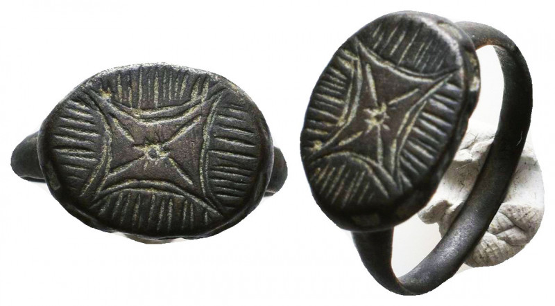 Byzantine / Crusaders Ring, 7th - 13th century AD.

Condition: Very Fine

We...