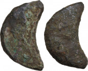 Aes Premonetale. Aes Formatum. AE crescent-shaped cast Ingot. Etruria (?), 8th-4th century BC. Vecchi ICC pl. 90,8. AE. 27.81 g. 32.50 mm. RR. Green b...