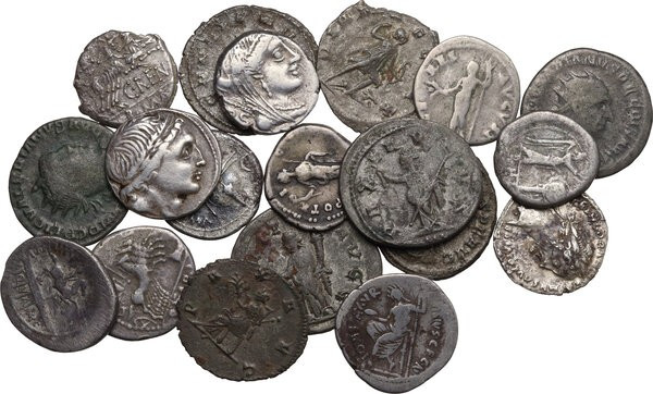 Roman Republic to Roman Empire. Multiple lot of nineteen (19) unclassified AR an...