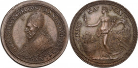 Gregorio XIII (1572-1585), Ugo Boncompagni. Medaglia 1575. Arm. III, 132 C; Mod. CNORP 808; Pollard, Bargello II 642. AE. 24.00 mm. Opus: L. Fragni e ...