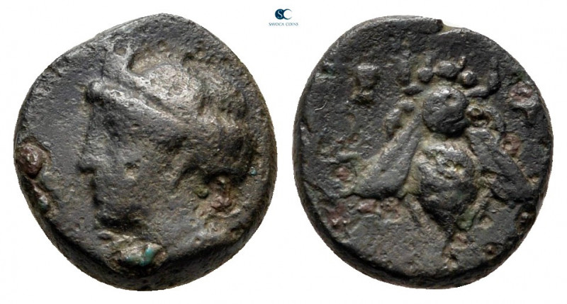 Ionia. Ephesos circa 375-325 BC. 
Bronze Æ

11 mm, 1,33 g



nearly very ...