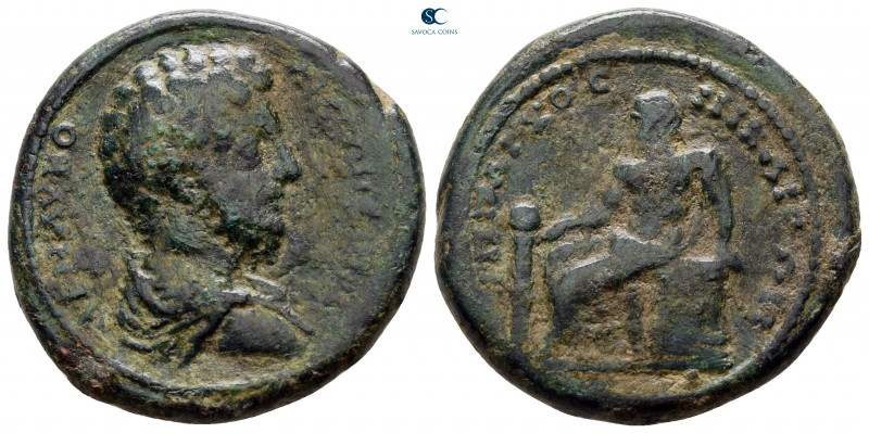 Bithynia. Nikaia. Commodus AD 177-192.
Bronze Æ

26 mm, 11,99 g

very fine