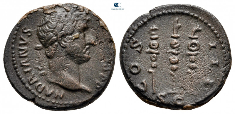 Hadrian AD 117-138. Rome
Semis Æ

17 mm, 3,43 g



very fine