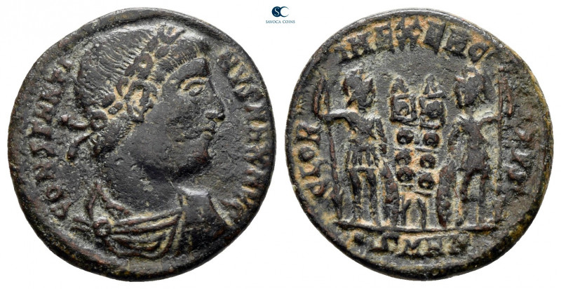 Constantine I the Great AD 306-337. Heraclea
Follis Æ

17 mm, 2,42 g



n...