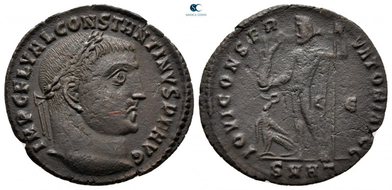 Constantine I the Great AD 306-337. Heraclea
Follis Æ

22 mm, 2,93 g



v...