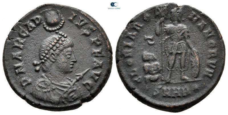 Arcadius AD 383-408. Heraclea
Follis Æ

22 mm, 6,26 g



very fine


...