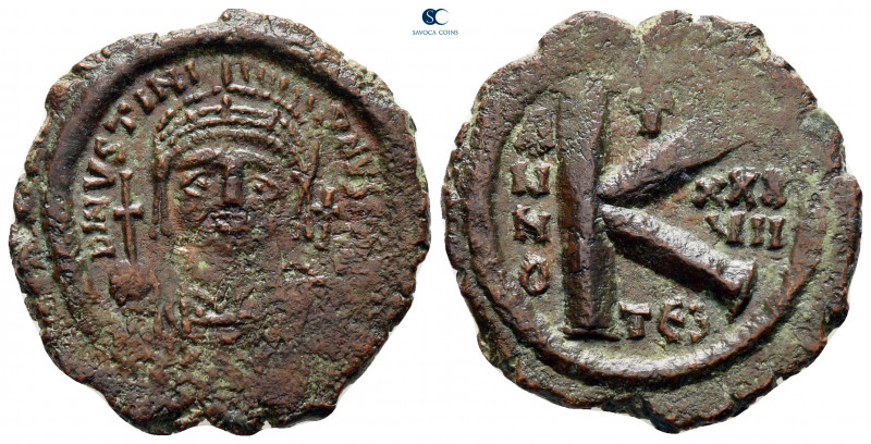 Justinian I AD 527-565. Thessalonica
Half Follis or 20 Nummi Æ

24 mm, 6,16 g...