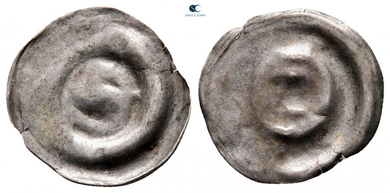 Sweden. Magnus Eriksson AD 1319-1363.
Brakteat AR

13 mm, 0,26 g



very ...