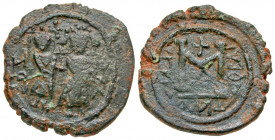 Phocas. 602-610. AE follis (29.1 mm, 12.01 g, 3 h). Barbarous Imitation, possibly an Arab imitation in crude style. Phocas standing facing, holding gl...