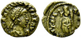 Majorian (457-461). Æ (14mm, 1.31g, 5h). Pearl-diademed, draped and cuirassed bust r. R/ Victory standing l., holding wreath and palm frond. Cf. RIC X...