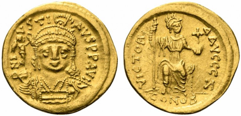 Justin II (565-578). AV Solidus (20mm, 4.47g, 6h). Constantinople. Helmeted and ...