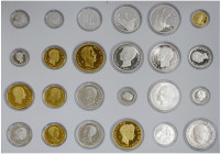 Juan Carlos I. Historia de la Peseta. Emisión de réplicas de 24 monedas. En estuche oficial con certificado. Plata. 550,82 g. Proof.