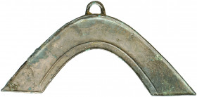 China. (1122-222 a.C.). Dinastía Zhou. Moneda puente. Rara. AE. 26,61 g. EBC.