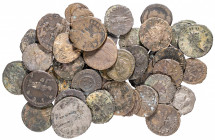 Lote de 39 bronces del Bajo Imperio, la mayoría antoninianos de Galieno, incluye 1 denario de Eliogábalo. Total 40 monedas. A examinar. BC-/MBC+.