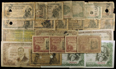 1937 a 1971. Lote de 27 billetes españoles falsos de época. Muy interesante. A examinar. MC/MBC.