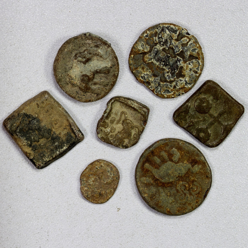 ANCIENT INDIA: LOT of 8 lead coins, unidentified (at least 3 are Satavahana), av...