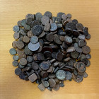 INDIA: LOT of 302 copper coins, loose in a box, including Jodhpur, Nawanagar, Gwalior, Kotah, Hyderabad, Maratha, Mysroe, Jaipur, Delhi sultanate, Bah...