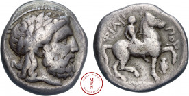 Macédoine, Philippe II (359-336), Tétradrachme, Amphipolis, Av. Tête laurée de Zeus à droite, Rv. ΦIΛIΠ-ΠOY, Jeune homme tenant une palme sur un cheva...
