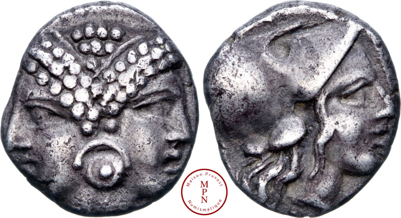 Mysie, Lampsaque, Diobole, 390-330 avant J.-C., Av. Tête féminine janiforme à la...