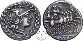 Gellia, Cn. Gellius, Denier, 138 avant J.-C., Rome, Av. Tête casquée de Rome à droite, un X derrière la tête, le tout dans une couronne, Rv. CN. GEL /...