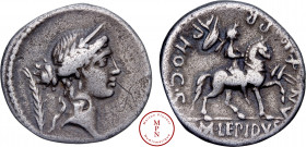 Aemilia, M. Aemilius Lepidus, Denier, 58 avant J.-C., Rome, Av. Tête diadémée et laurée de Rome à droite, une palme derrière, Rv. M. LEPIDVS / AN . XV...