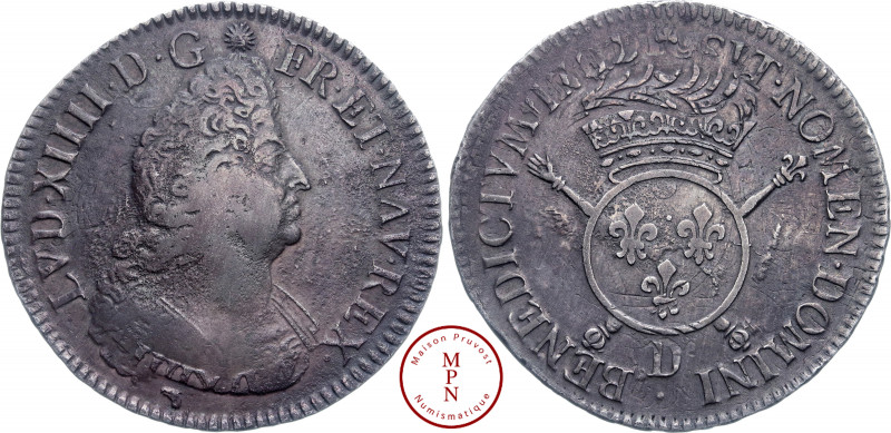 Louis XIV (1643-1715), Écu aux insignes, 1702, D, Lyon, Réformé, Av. LVD. XIIII....