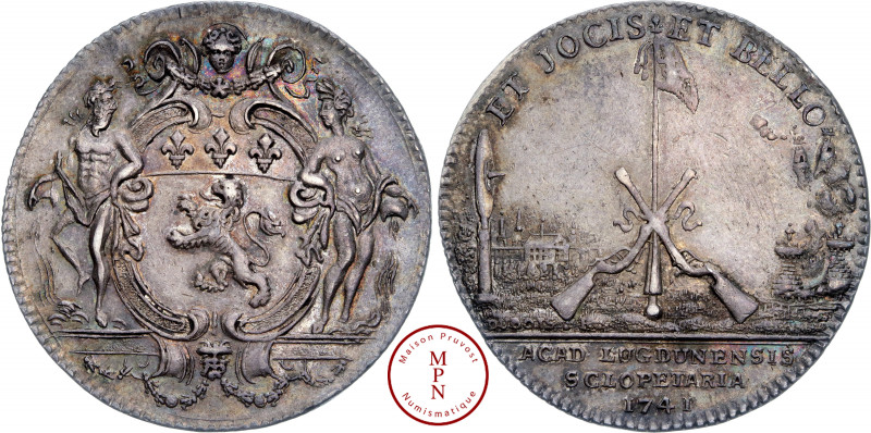 Louis XV (1715-1774), Lyon, Chevaliers de l'arquebuse, jeton, 1741, Lyon, Av. Ar...
