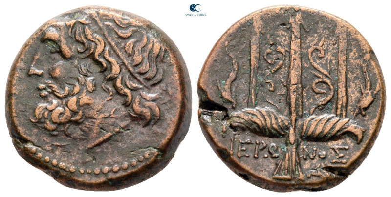 Sicily. Syracuse. Hieron II 275-215 BC. 
Bronze Æ

19 mm, 7,06 g



very ...