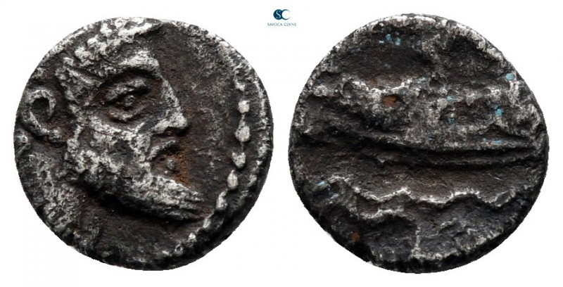 Phoenicia. Arados circa 380-350 BC. 
Obol AR

9 mm, 0,69 g



very fine