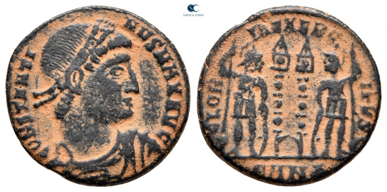 Constantine I the Great AD 306-337. Nicomedia
Follis Æ

17 mm, 2,34 g



...