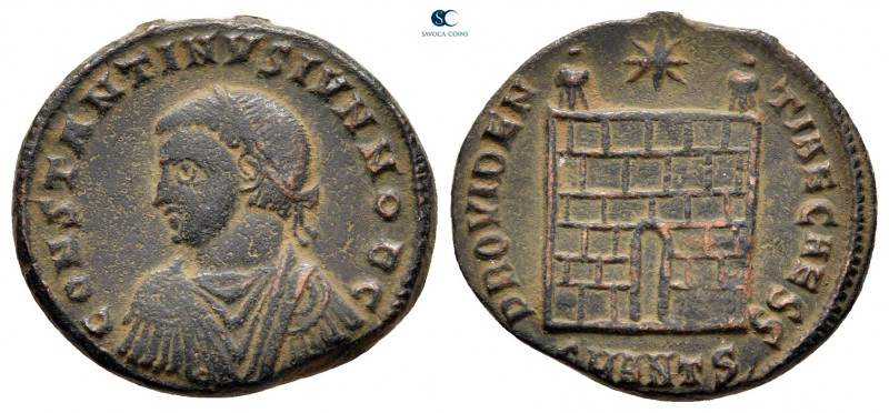 Constantine II, as Caesar AD 317-337. Antioch
Follis Æ

17 mm, 3,06 g



...