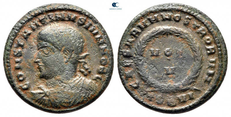 Constantine II, as Caesar AD 317-337. Thessaloniki
Follis Æ

19 mm, 3,02 g
...