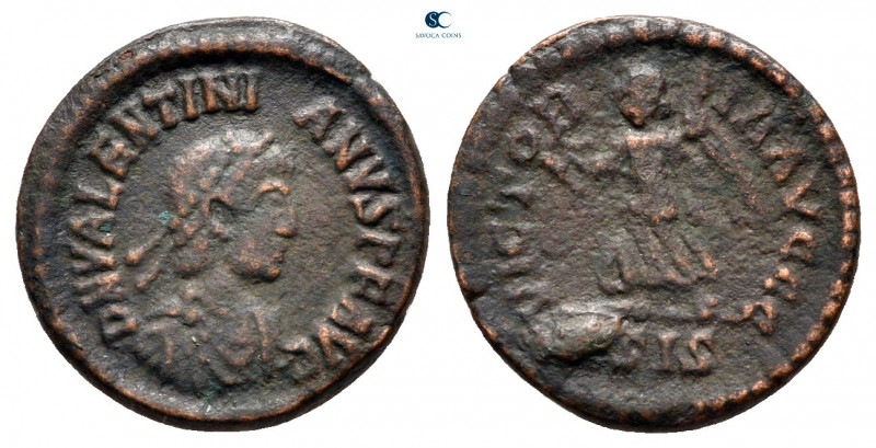 Valentinian II AD 375-392. Siscia
Follis Æ

14 mm, 1,24 g



nearly very ...