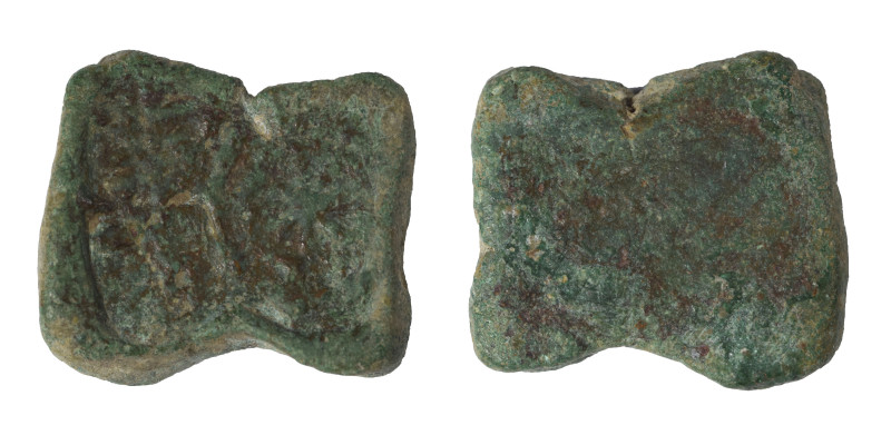 Post-Mauryan (Malwa), Ujjain. Uninscribed die-struck 'Damaru'-shaped copper coin...