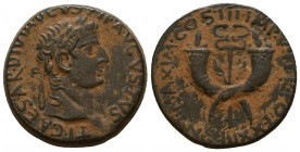 Tiberius (14-37 AD). AE Dupondius. Commagene.
Obv. TI CAESAR DIVI AVGVSTI F AVGVSTVS, laureate head right.
Rev. PONT MAXIM COS III IMP VII TR POT XXI,...