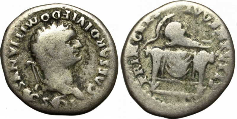 Roman Empire, Domitianus, Denarius Obiegowy egzemplarz. Patyna, nalot. Awers: gł...