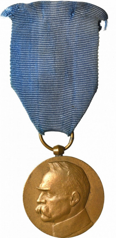 II RP, Medal Dziesięciolecia Odzyskanej Niepodległości Poprawnie zachowany egzem...