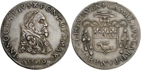 Avignone. Innocenzo X (Giovanni Battista Pamphilj), 1644-1655. Scudo 1651, AR 27,21 g. INNOCENTIVS X PONT OPT MAX Busto del pontefice a d., con pivial...