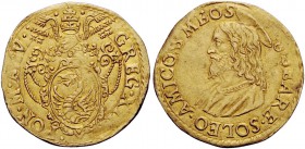 Roma. (§) Gregorio XIII (Ugo Boncompagni), 1623-1644. Scudo anno V, AV 3,33 g. GREG XIII – PON MAX Stemma sormontato da triregno e chiavi decussate. R...