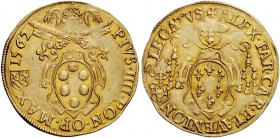 Pio IV (Giovannangelo de’Medici), 1559-1565. Avignone. Scudo 1562, AV 3,34 g. PIVS IIII PON OP MAX armetta Serbelloni 1562 Stemma sormontato da trireg...