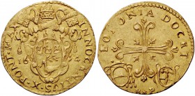 Innocenzo X (Giovanni Battista Pamphilj), 1644-1655. Bologna. Doppia 1654, AV 6,53 g. INNOCENTIVS X PONT MAX Stemma sormontato da triregno e chiavi de...