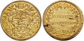 Innocenzo XI (Benedetto Odescalchi), 1676-1689. Scudo, AV 3,34 g. INNOC XI – PONT MAX Stemma sormontato da triregno e chiavi decussate. Rv. POSSIDE / ...