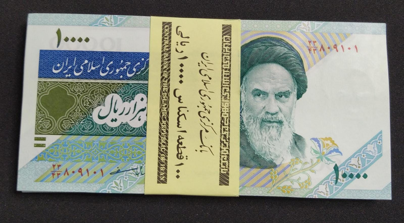 Iran, 10.000 Rials, 1992, UNC, p146h, BUNDLE
(Total 100 consecutive banknotes)...