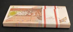 Iran, 5.000 Rials, 2013, UNC, p152, BUNDLE
(Total 100 consecutive banknotes)
Estimate: USD 30-60