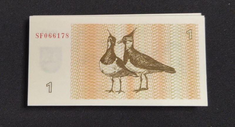 Lithuania, 1 Talonas, 1992, UNC, p39, (Total 59 banknotes)
Estimate: USD 20-40